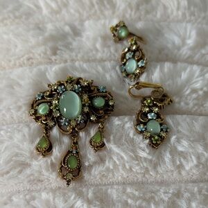 Brooch and earring set by Art